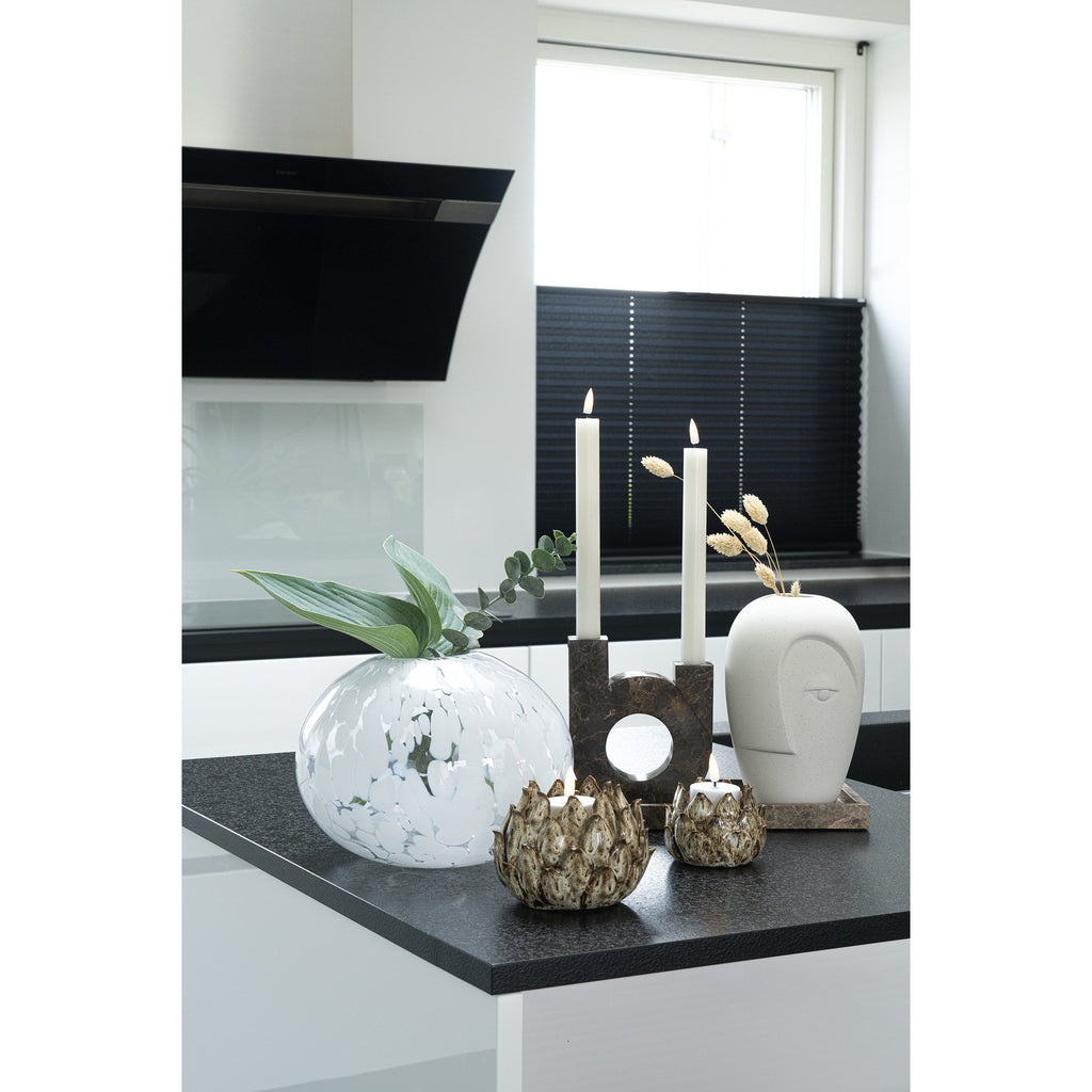 Vaas - Vaas van mondgeblazen glas met witte stippen - Velaria Interiors